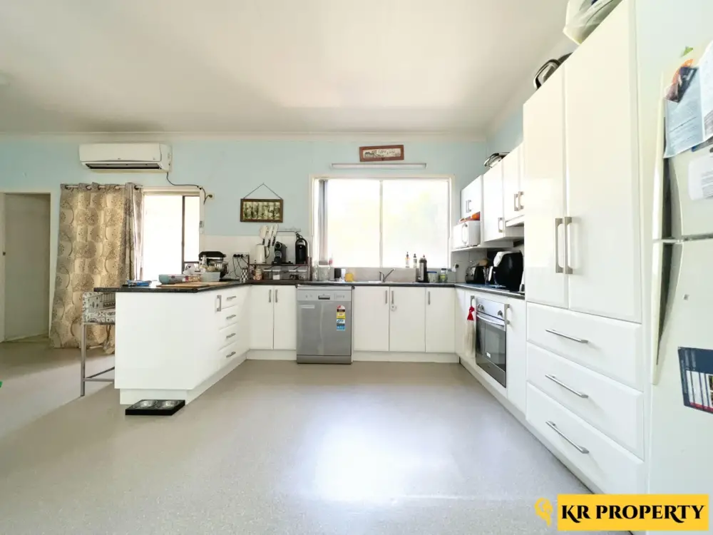 130 Rose Street, WEE WAA, NSW 2388 AUS