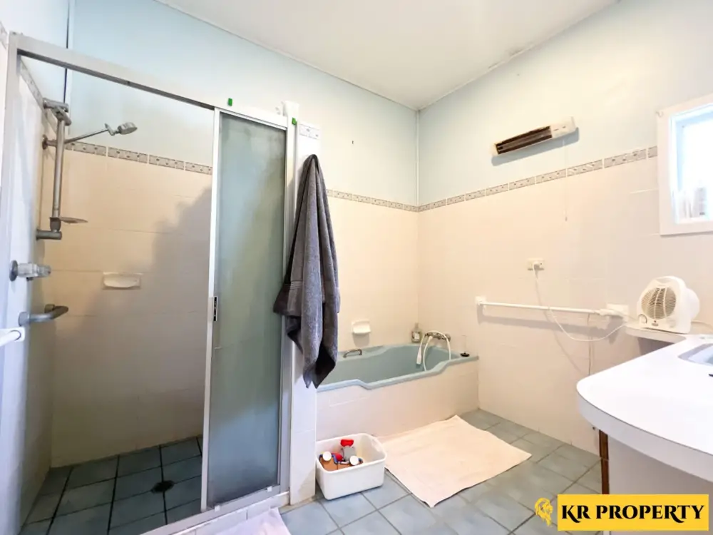 130 Rose Street, WEE WAA, NSW 2388 AUS