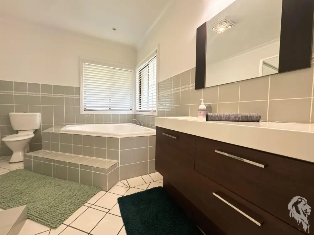 36 Boundary Street, WEE WAA, NSW 2388 AUS