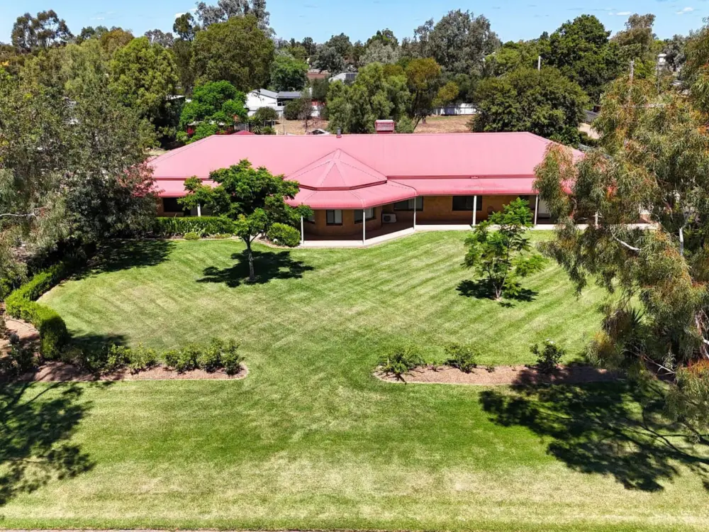 36 Boundary Street, WEE WAA, NSW 2388 AUS