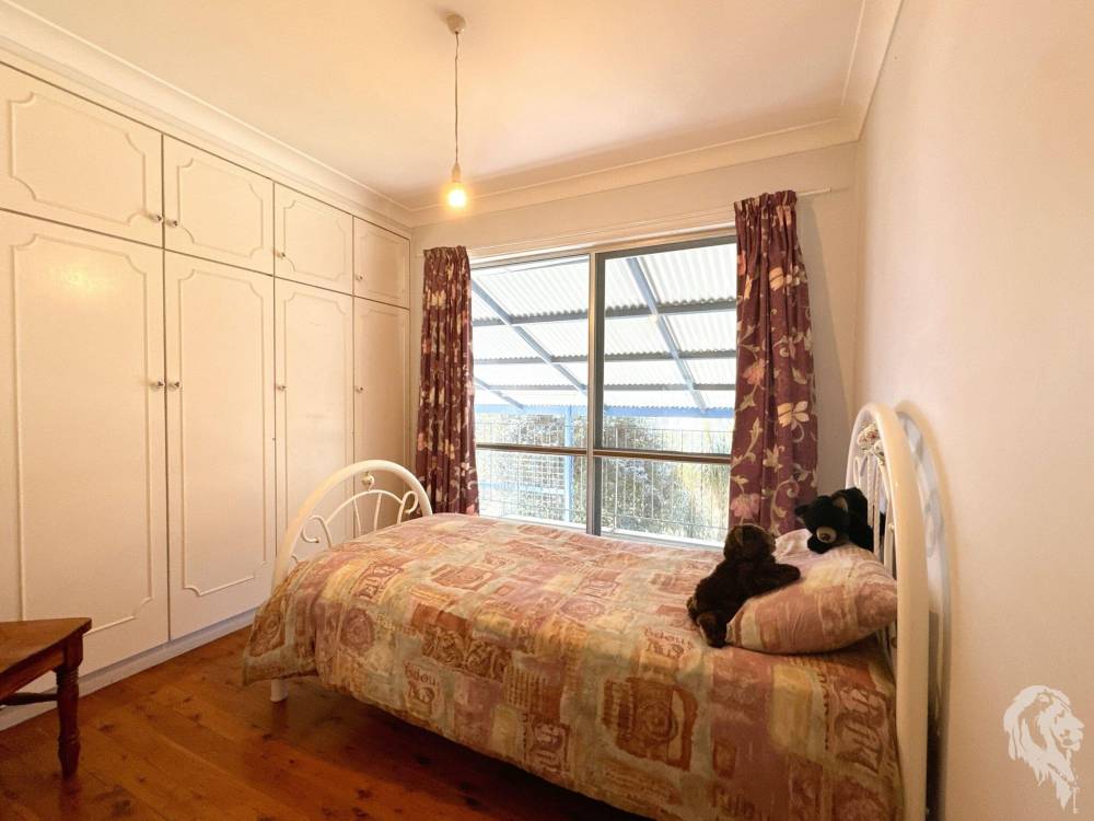 65 Cowper Street, WEE WAA, NSW 2388 AUS