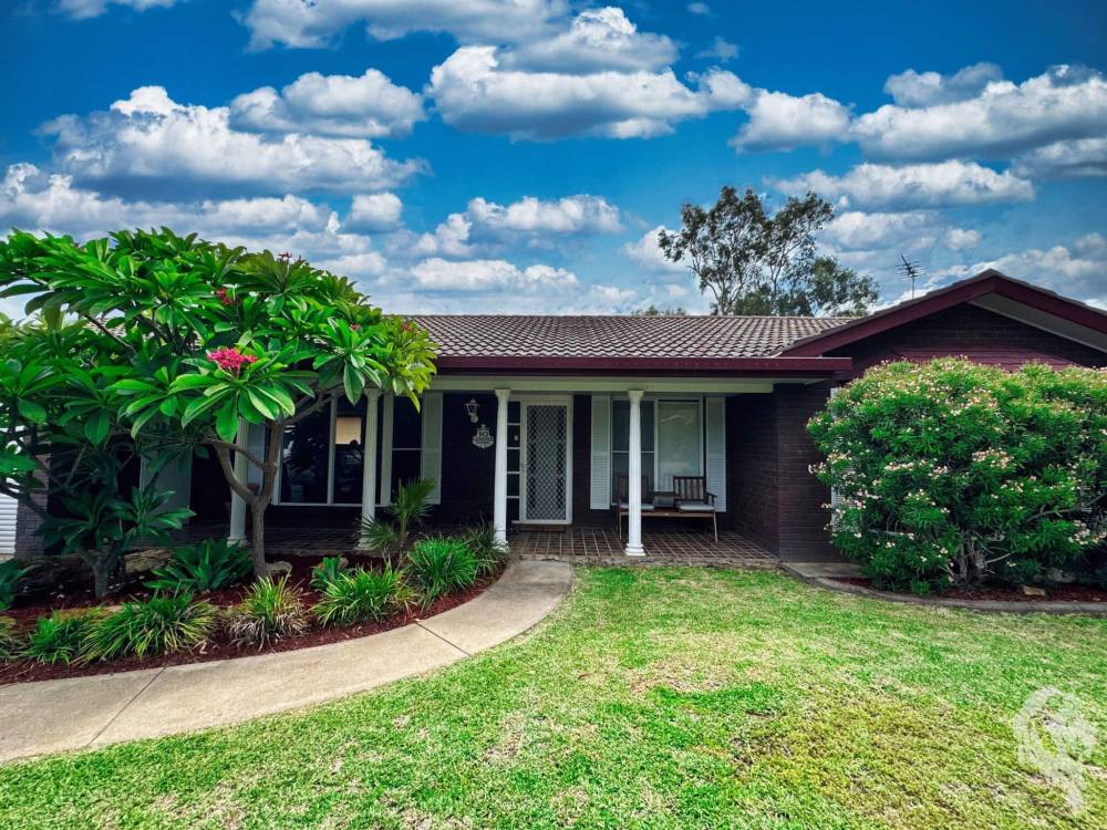 10 Lenore Crescent, WEE WAA, NSW 2388 AUS