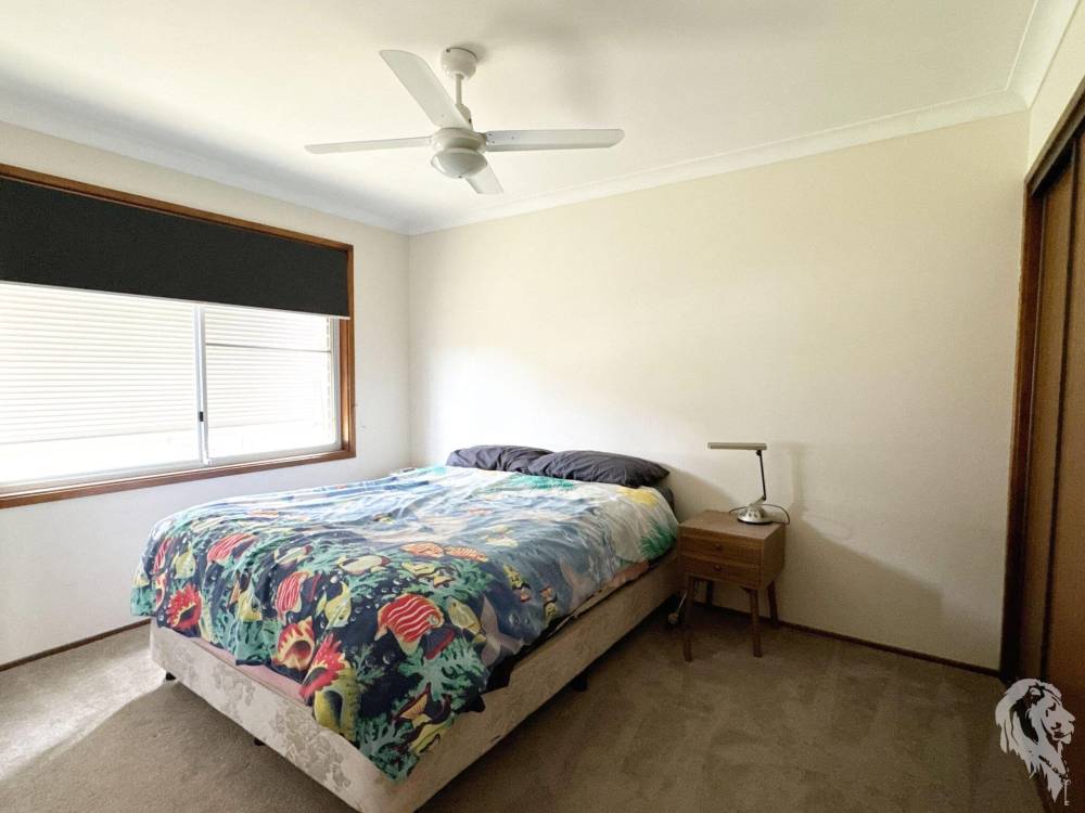10 Lenore Crescent, WEE WAA, NSW 2388 AUS