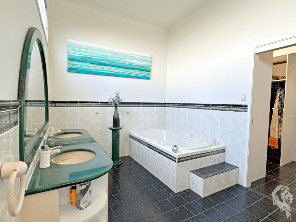 24 Balonne Street, NARRABRI, NSW 2390 AUS