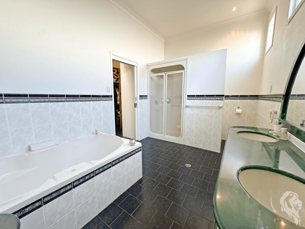24 Balonne Street, NARRABRI, NSW 2390 AUS