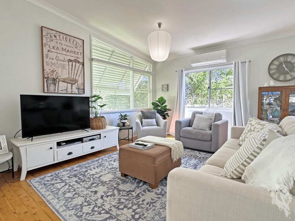 27 Cormie Avenue, WEE WAA, NSW 2388 AUS