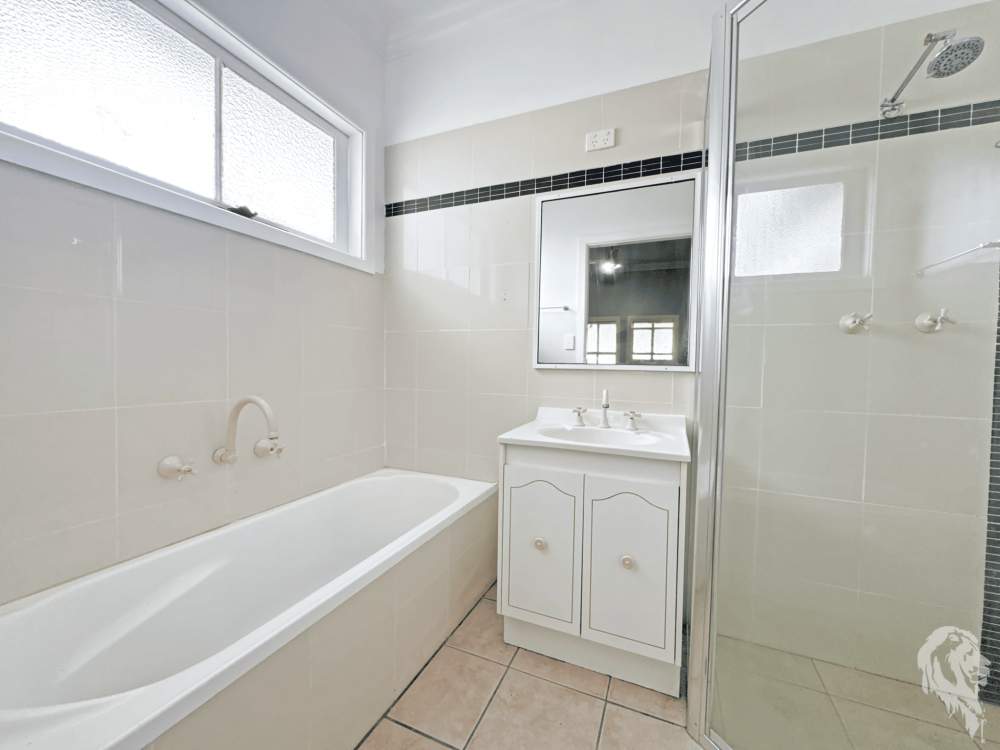 5 Baranbah Street, BAAN BAA, NSW 2390 AUS