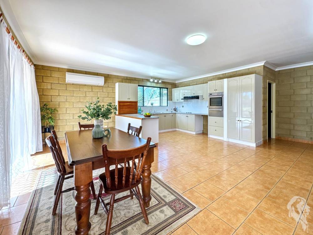37 Railway Street South, NARRABRI, NSW 2390 AUS