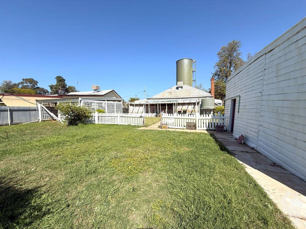 77 Alma Street, WEE WAA, NSW 2388 AUS