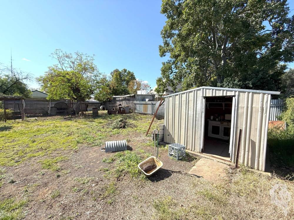 77 Alma Street, WEE WAA, NSW 2388 AUS