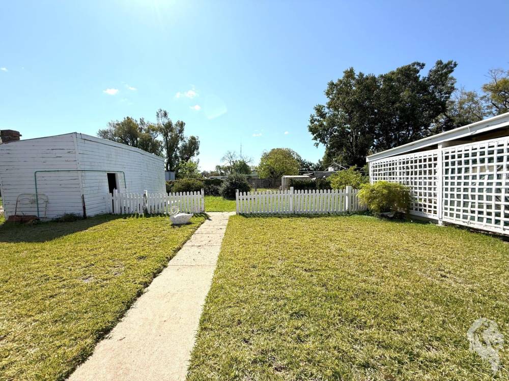77 Alma Street, WEE WAA, NSW 2388 AUS