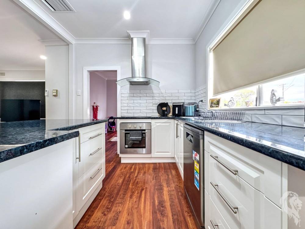 11 William Morris Avenue, NARRABRI, NSW 2390 AUS