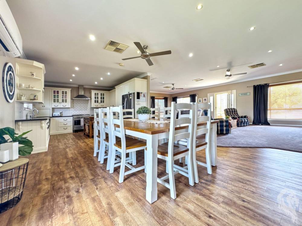 24 Zimmerman Street, NARRABRI, NSW 2390 AUS