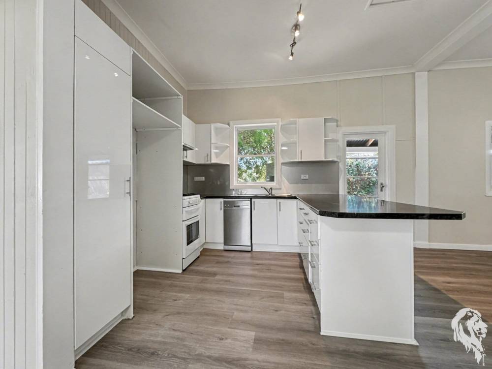 7 Garwi Street, BAAN BAA, NSW 2390 AUS