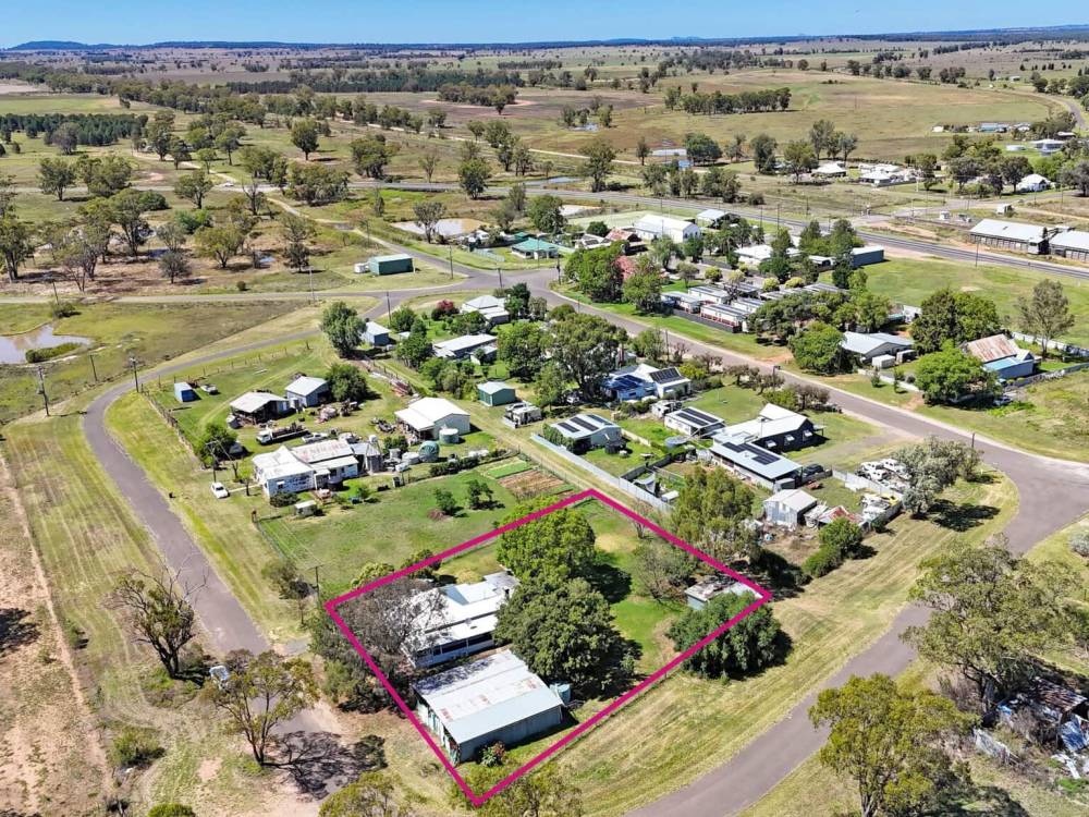 7 Garwi Street, BAAN BAA, NSW 2390 AUS