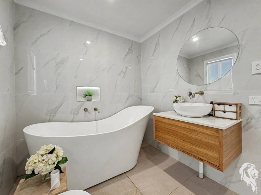 296 Forest Way, WEE WAA, NSW 2388 AUS