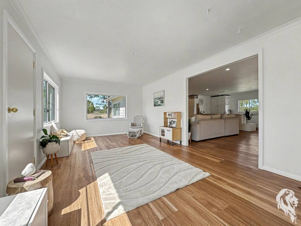 296 Forest Way, WEE WAA, NSW 2388 AUS