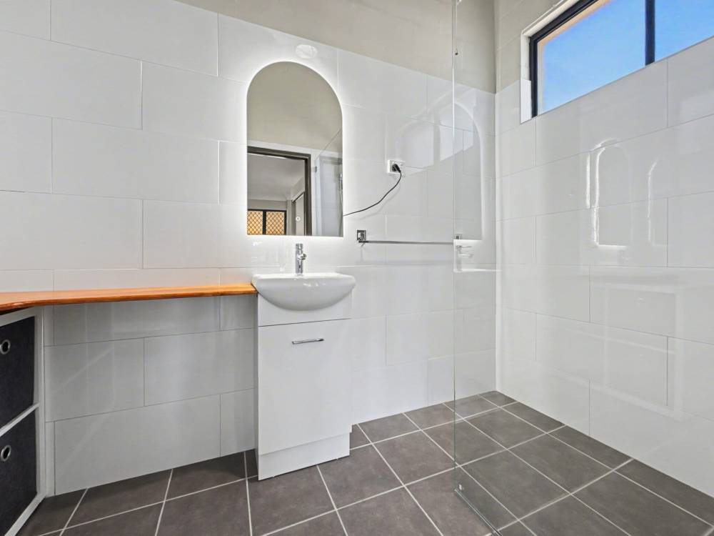 19 Black Prince Drive, LIGHTNING RIDGE, NSW 2834 AUS