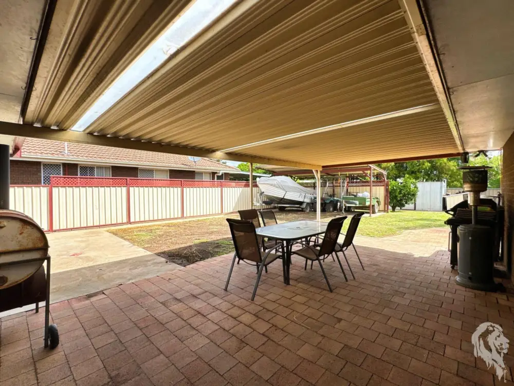 10 Lenore Crescent, WEE WAA, NSW 2388 AUS