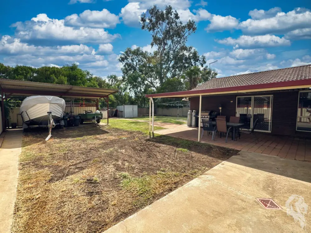 10 Lenore Crescent, WEE WAA, NSW 2388 AUS