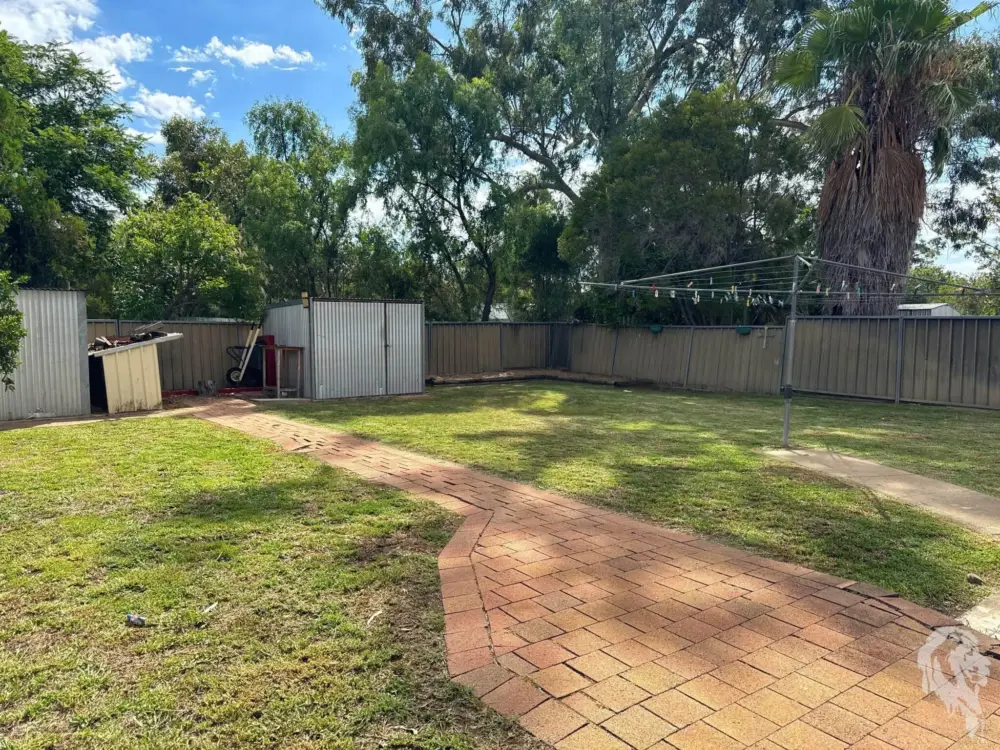 10 Lenore Crescent, WEE WAA, NSW 2388 AUS