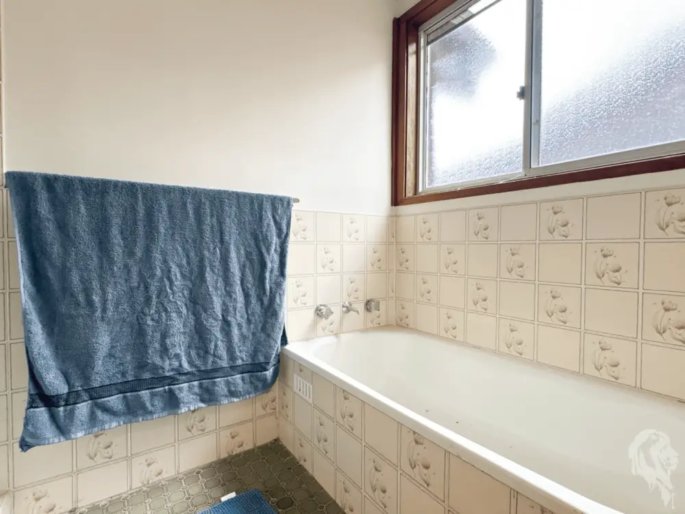 10 Lenore Crescent, WEE WAA, NSW 2388 AUS