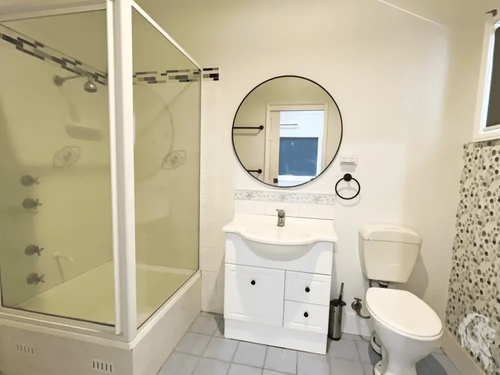 7 Albion Street, WEE WAA, NSW 2388 AUS