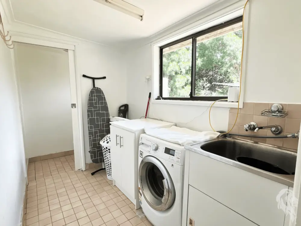 19 Rose Street, WEE WAA, NSW 2388 AUS