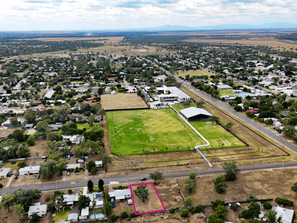 5 Charles Street, WEE WAA, NSW 2388 AUS