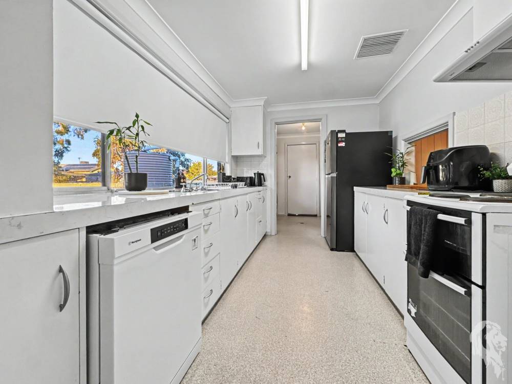 18 Thurlagoona Avenue, NARRABRI, NSW 2390 AUS