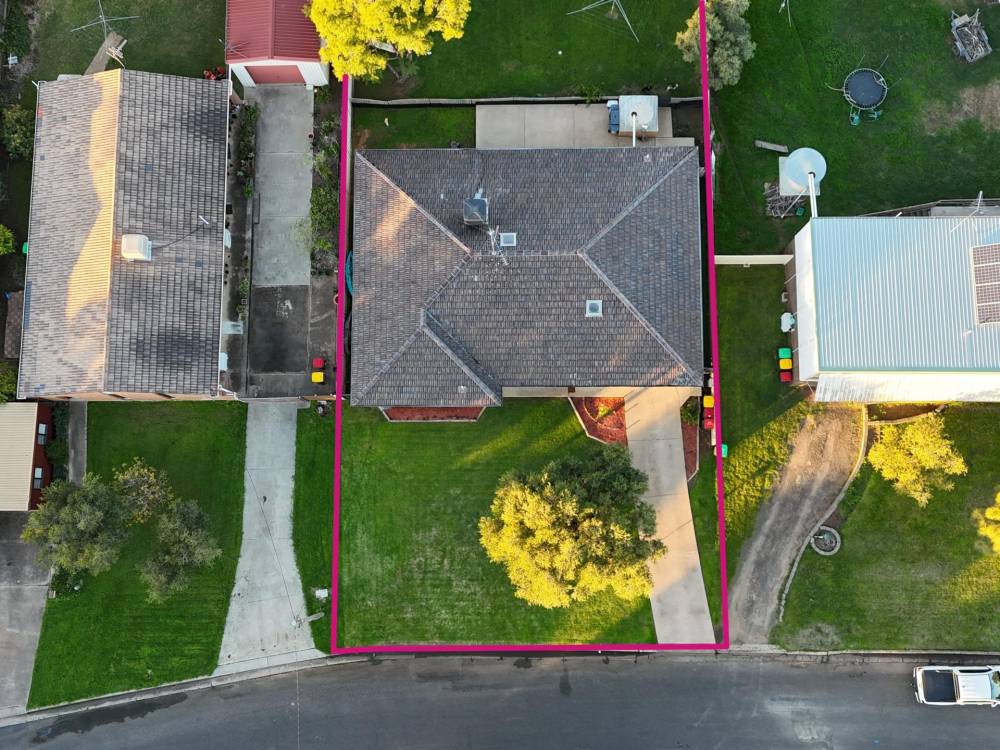 18 Thurlagoona Avenue, NARRABRI, NSW 2390 AUS