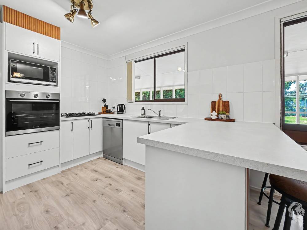 7 Cormie Avenue, WEE WAA, NSW 2388 AUS